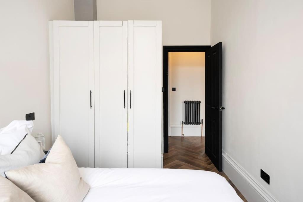 High End Free Parking Wifi Balcony Ensuite كيلتنهام المظهر الخارجي الصورة